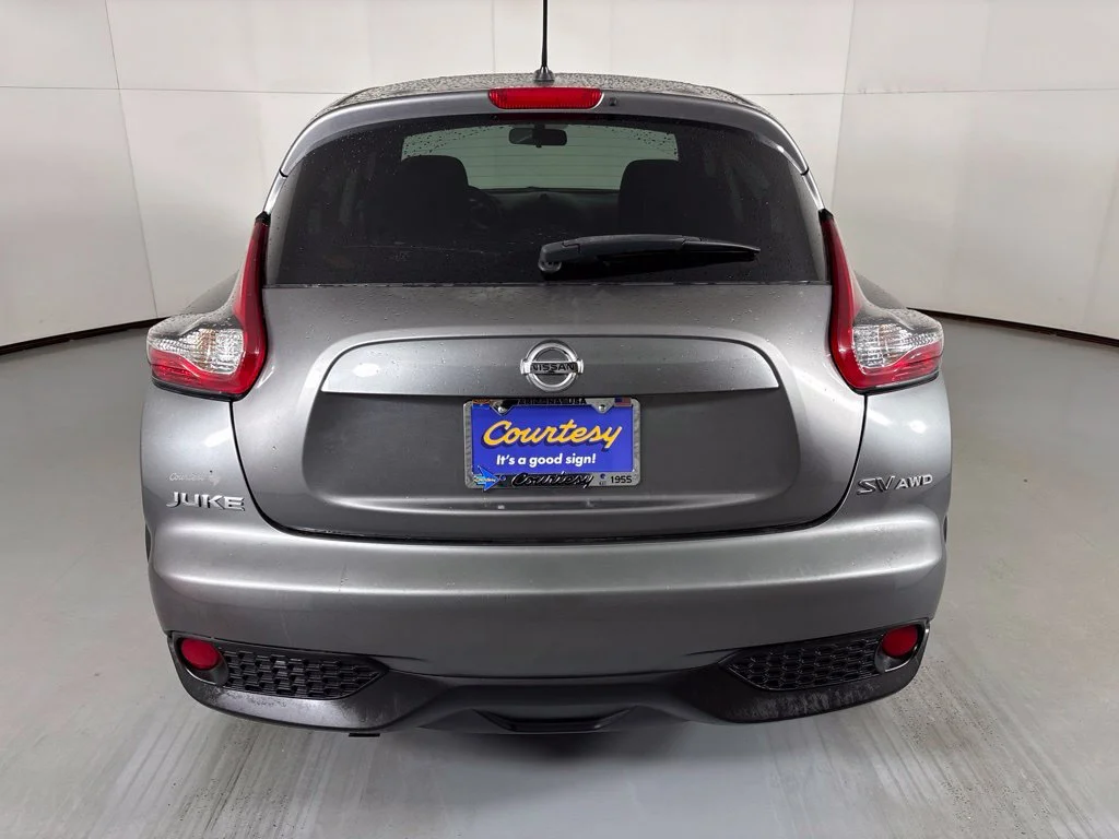 Used 2017 Gray Nissan SV image 7