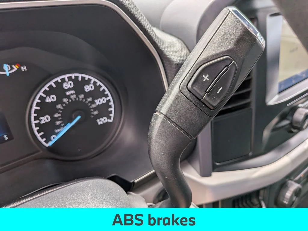 Used 2023 Silver Ford XLT image 35
