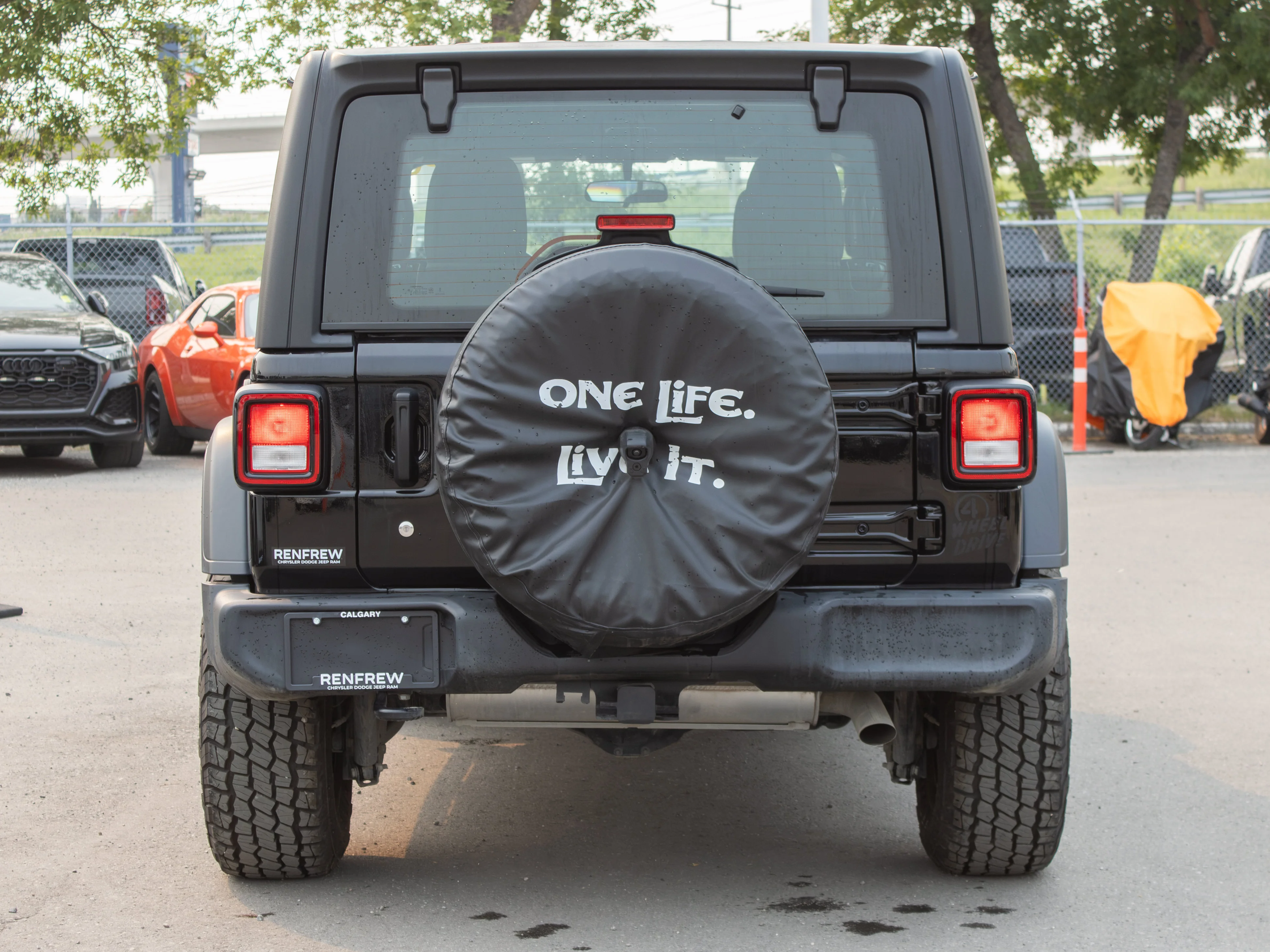 Certified Used 2024 Black Jeep Sport * No Accidents | Hardtop | 3.6L V6 | Skid Plates | Local Trade-In | Apple CarPlay image 15