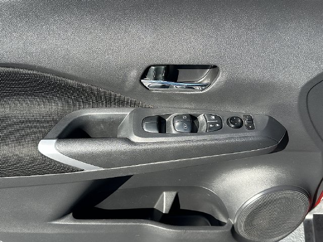 Used 2022 Red Nissan SV image 21