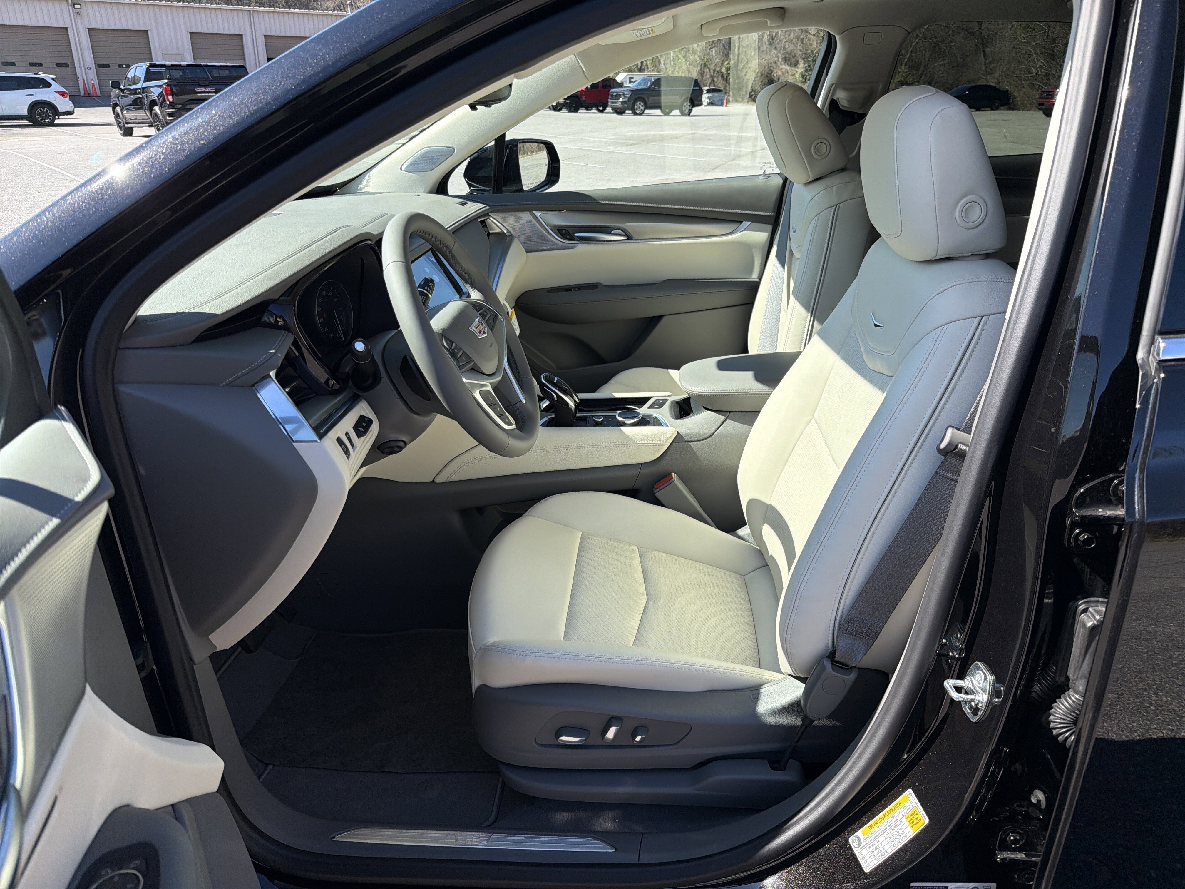 2026 Cadillac XT5 Premium Luxury - Photo 9