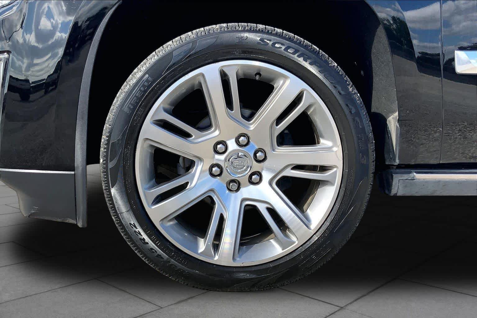 Used 2015 Black Raven Cadillac Premium image 11