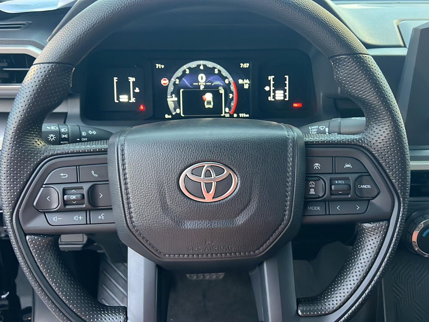 2025 Toyota Tacoma SR5 - Photo 19