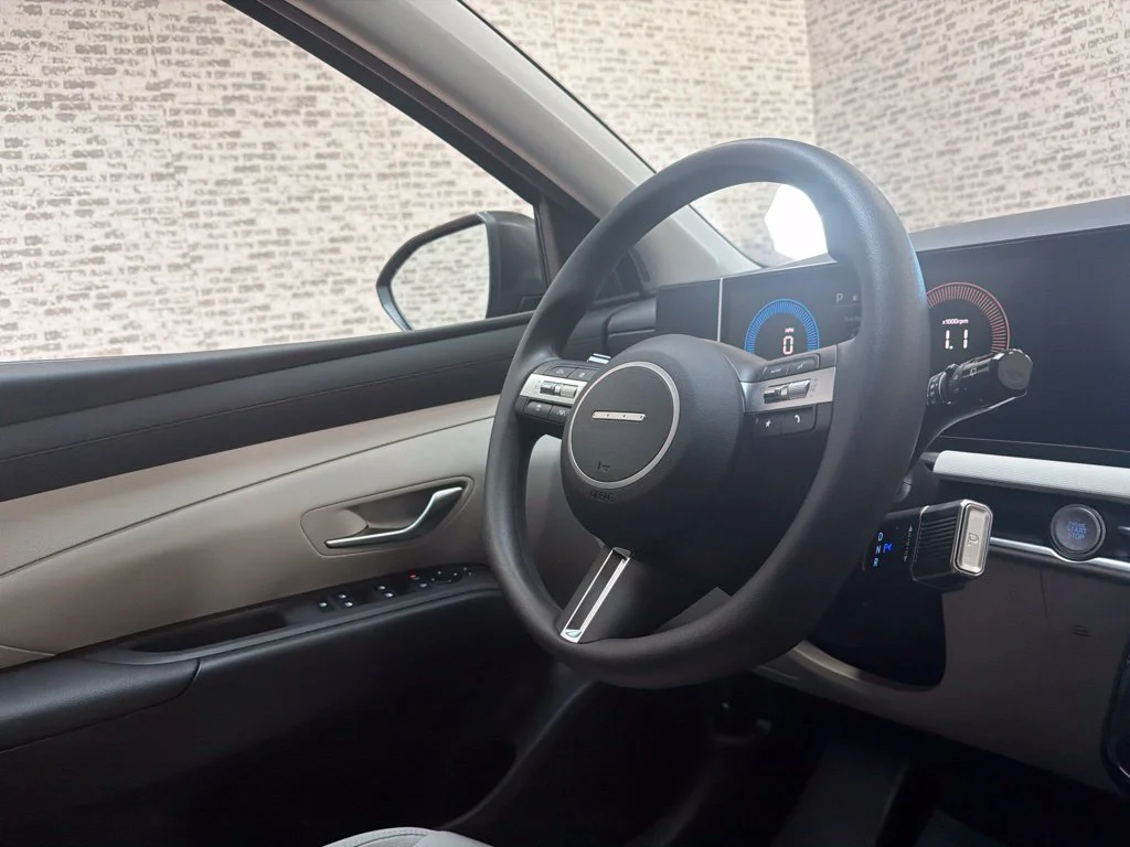 New 2026 Amazon Gray Hyundai SEL image 18