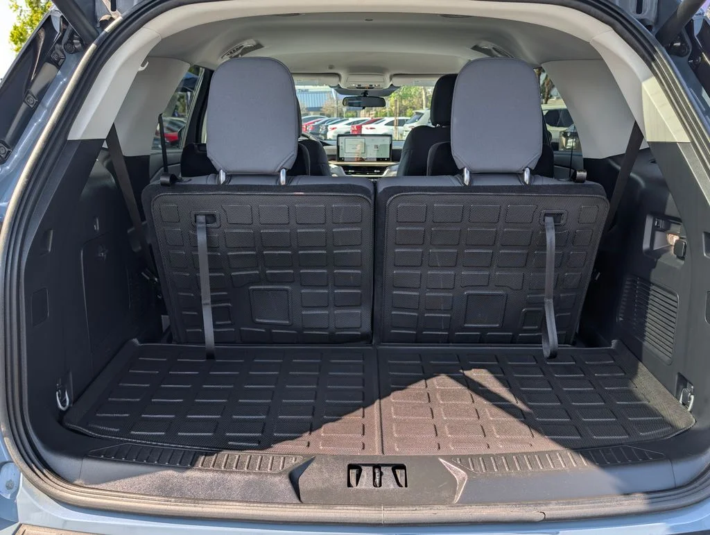2025 Ford Explorer Active - Photo 12