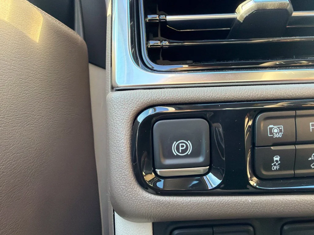 New 2026 Glacier White Tricoat GMC Denali image 23
