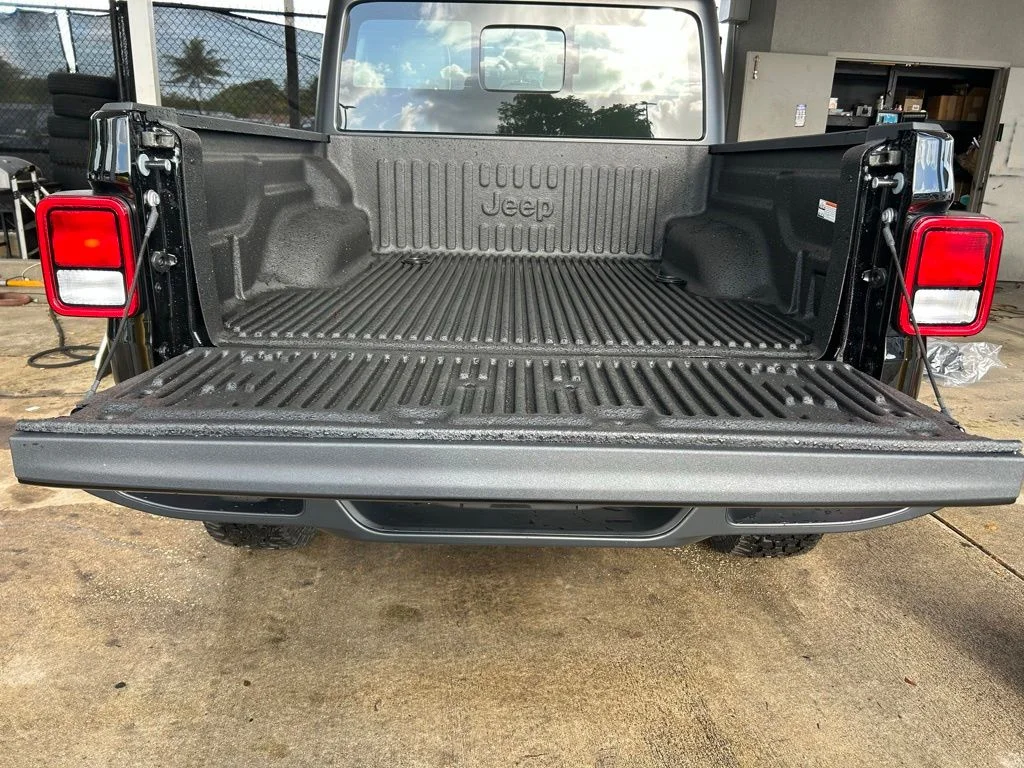 New 2026 Black Clear-Coat Exterior Paint Jeep Sport image 40