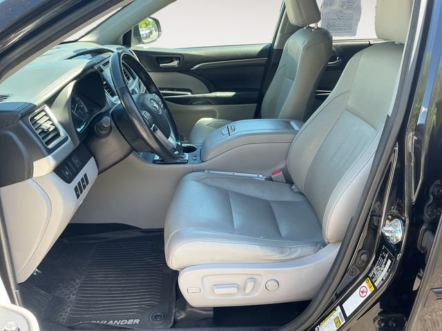 Used 2017 Black Toyota Limited image 9