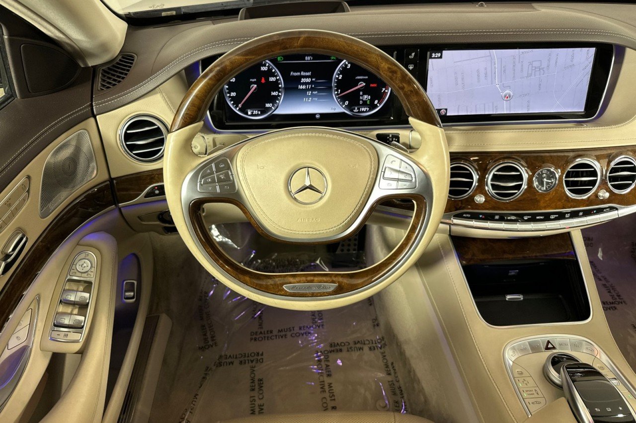 Used 2015 Lunar Blue Metallic Mercedes-Benz S 550 image 13