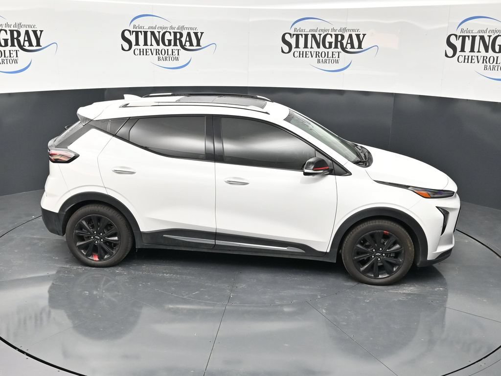 Used 2023 SUMMIT WHITE Chevrolet Premier image 19