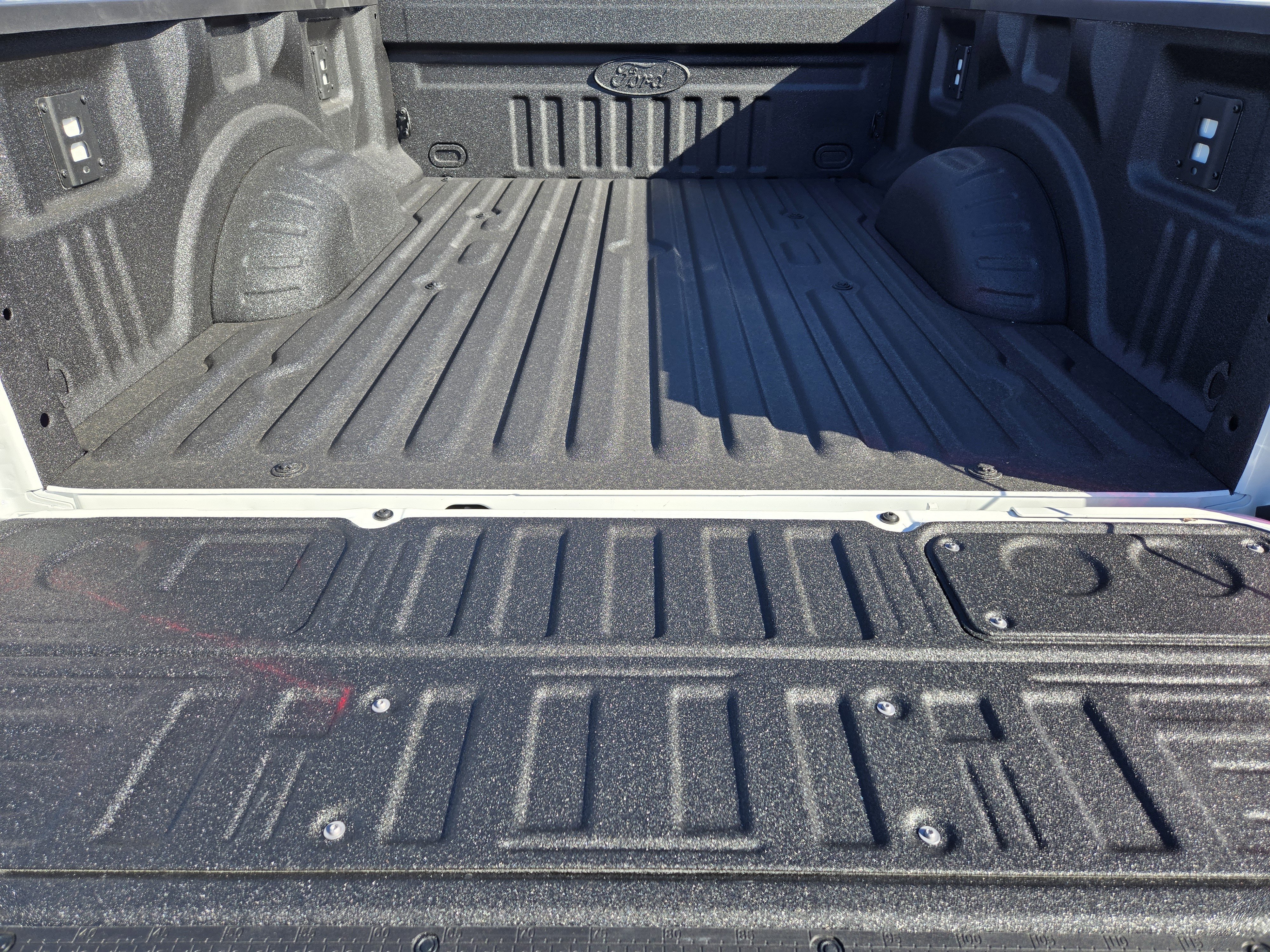 New 2026 Star White Ford F-250 Lariat image 21