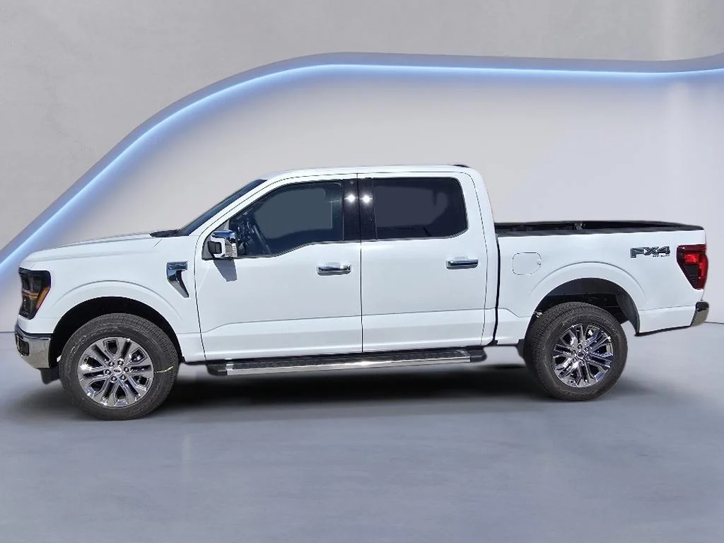 New 2026 White Ford XLT image 8