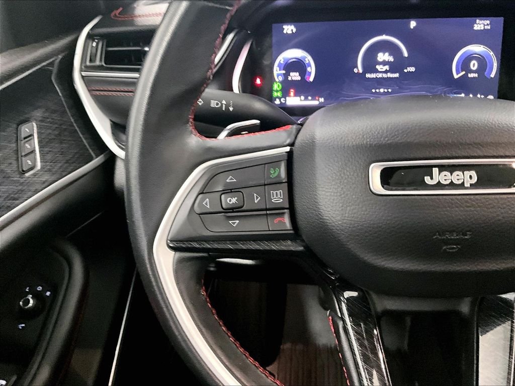Used 2022 Diamond Black Crystal Pearlcoat Jeep Trailhawk image 23