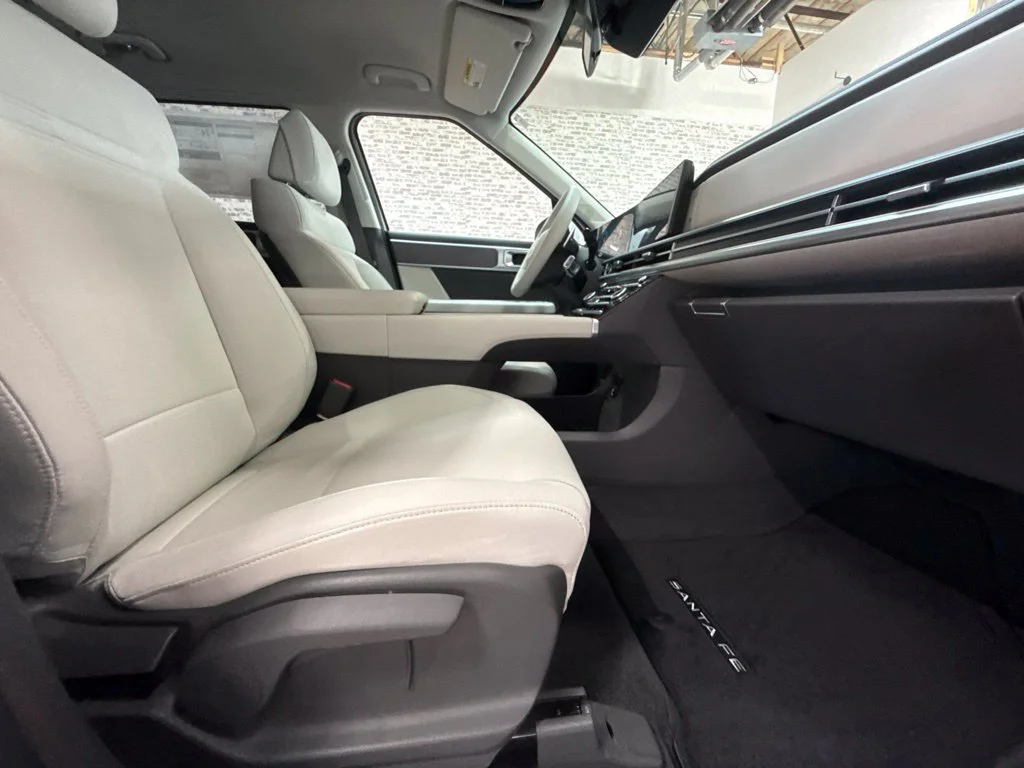 New 2027 Serenity White Hyundai SE image 12