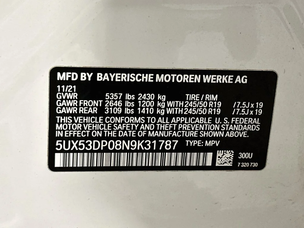 Used 2022 White BMW xDrive30i image 32