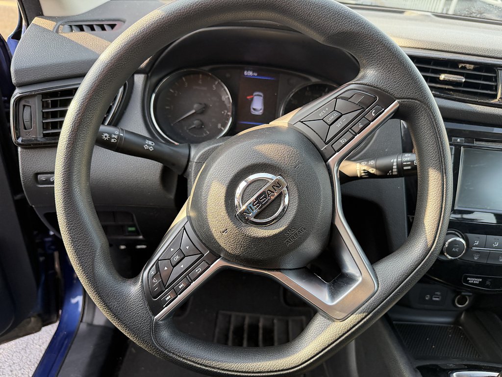 Used 2019 Caspian Blue Metallic Nissan S image 38