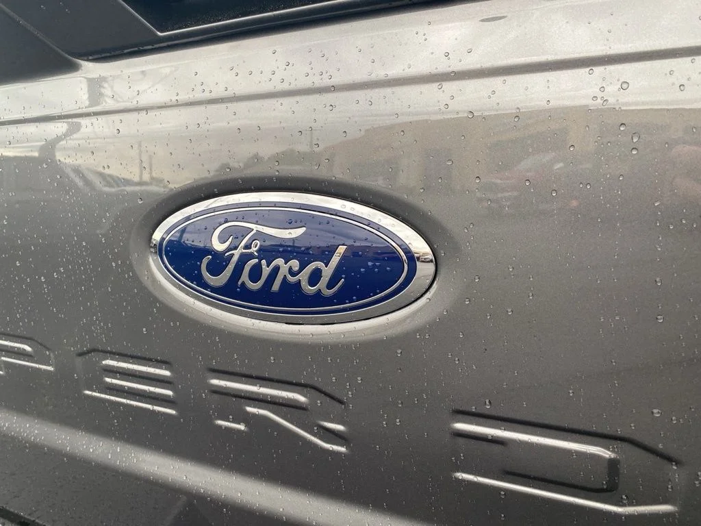 New 2026 Carbonized Gray Metallic Ford F-250® Lariat® image 44