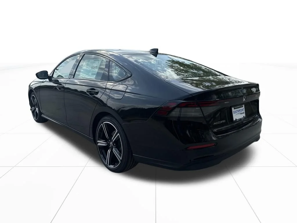 Certified Used 2026 Crystal Black Pearl Honda SE image 6