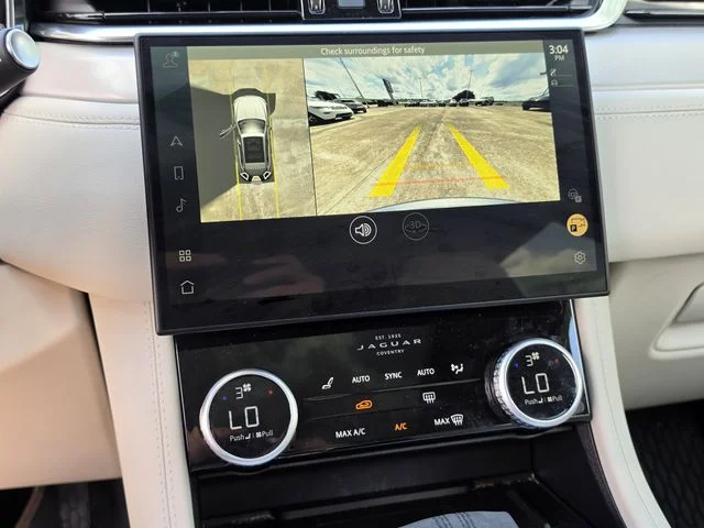 2025 Jaguar F-PACE R-Dynamic S - Photo 9