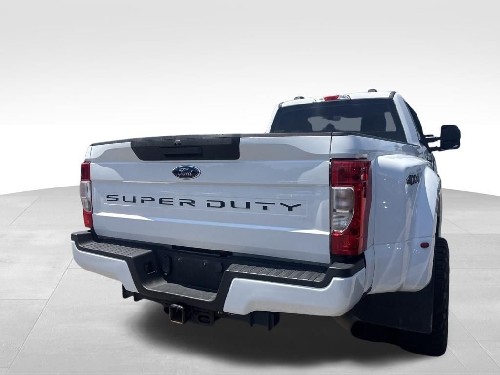 Used 2020 White Ford XL image 10