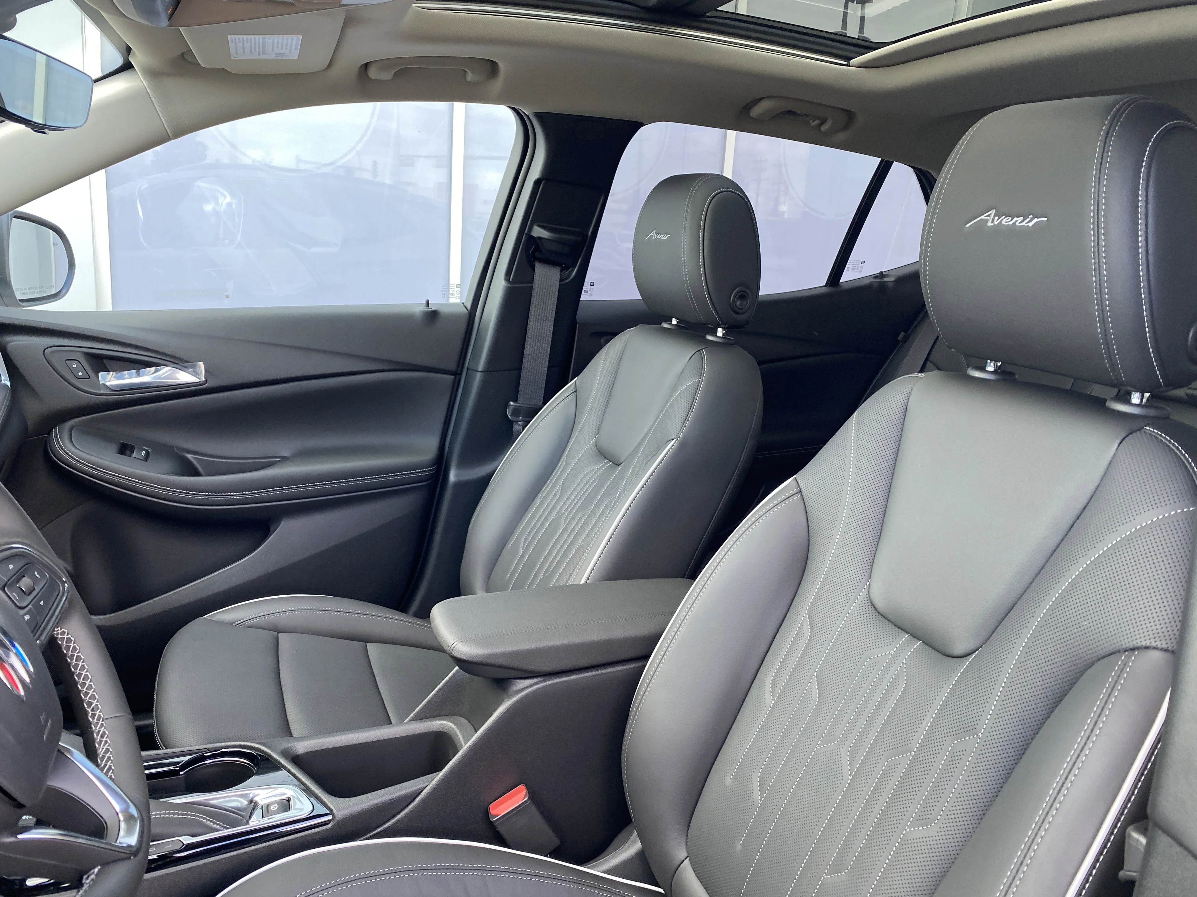 New 2026 WHITE FROST TRICOAT Buick Avenir image 13