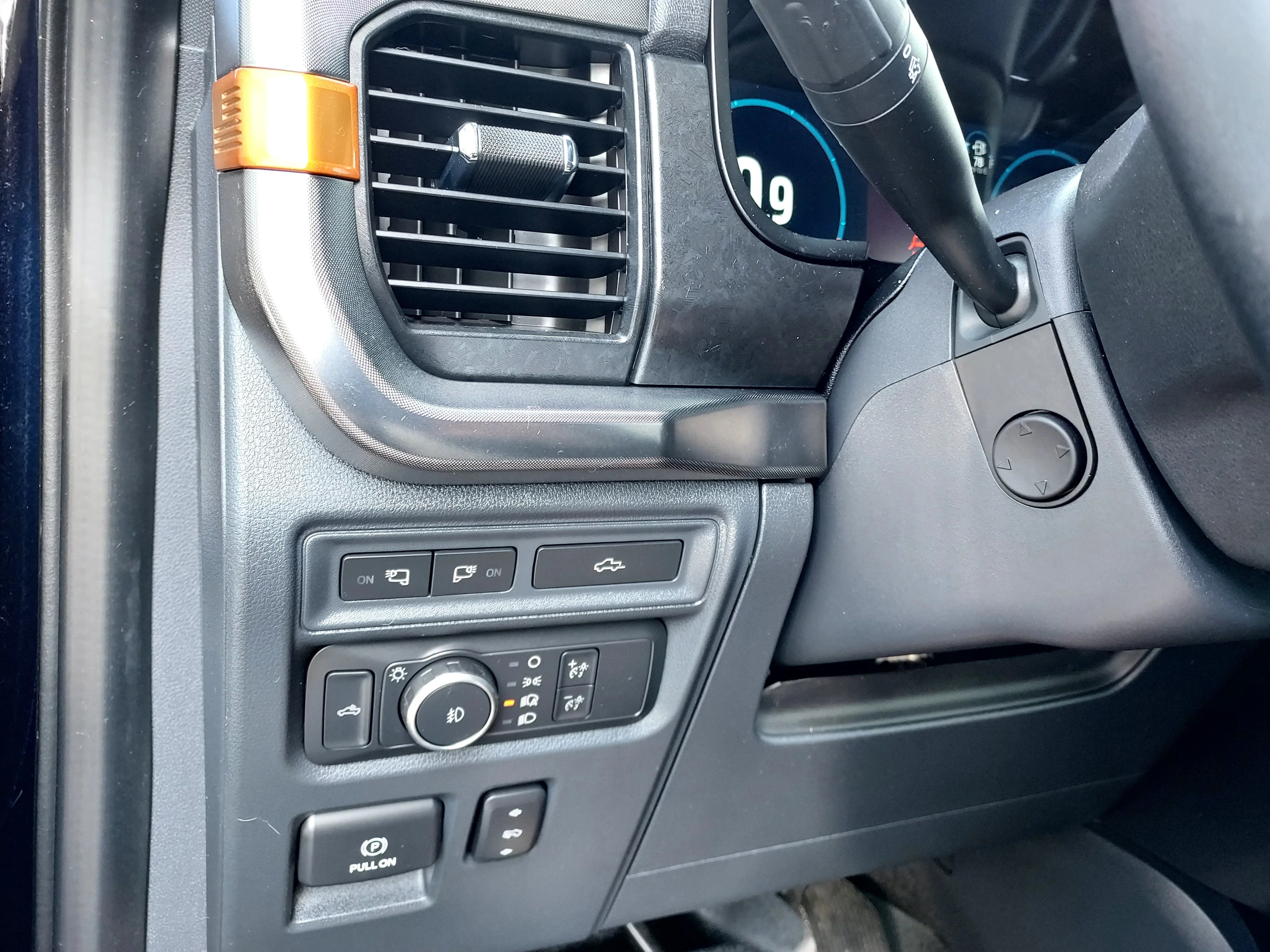 Used 2022 Antimatter Blue Metallic Ford Tremor image 40