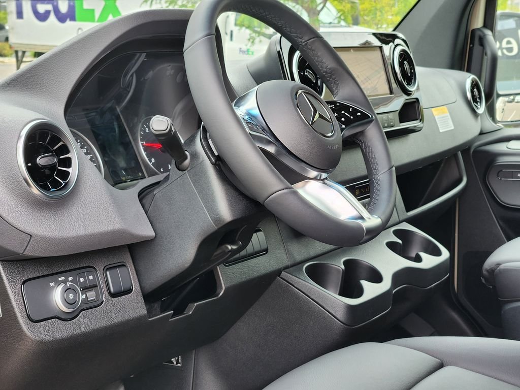New 2026 Pebble Grey Mercedes-Benz CARGO image 14