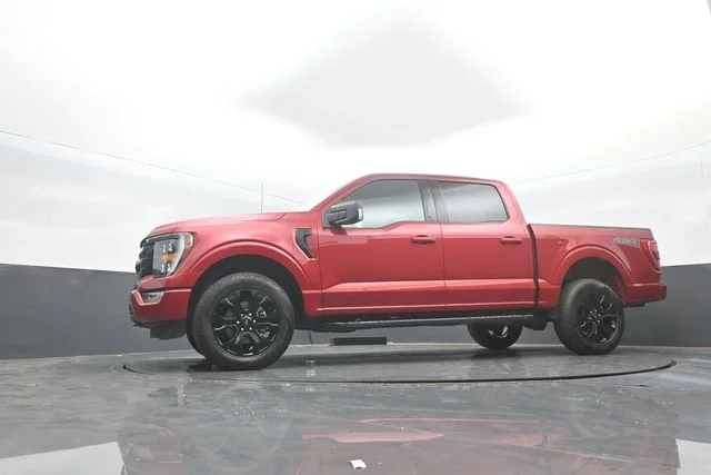 Used 2022 Red Ford XLT image 36