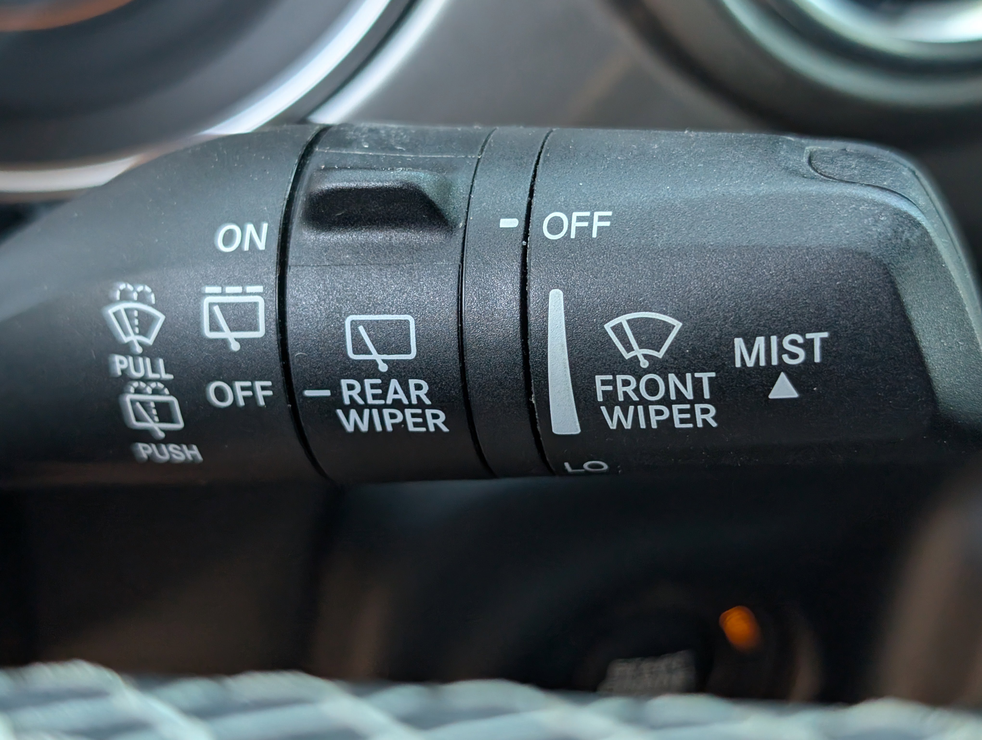 Used 2020 Sting-Gray Clearcoat Jeep Sahara image 26