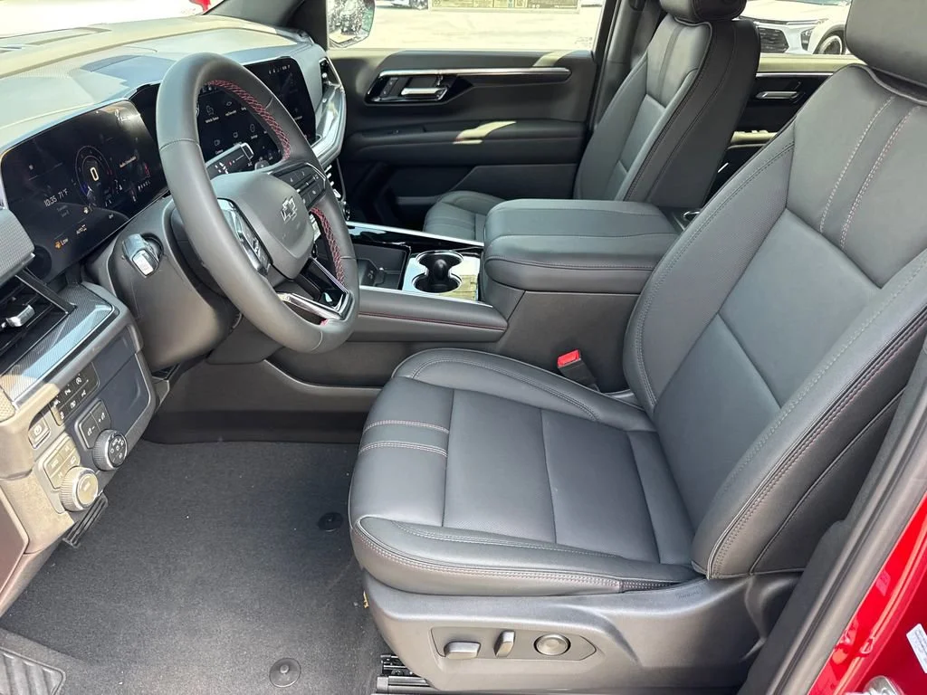 2026 Chevrolet Suburban RST - Photo 15