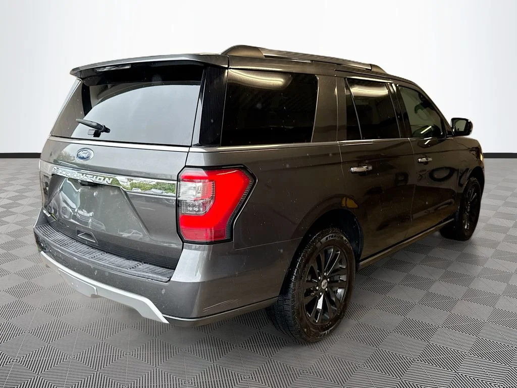 Used 2019 Gray Ford Limited image 8