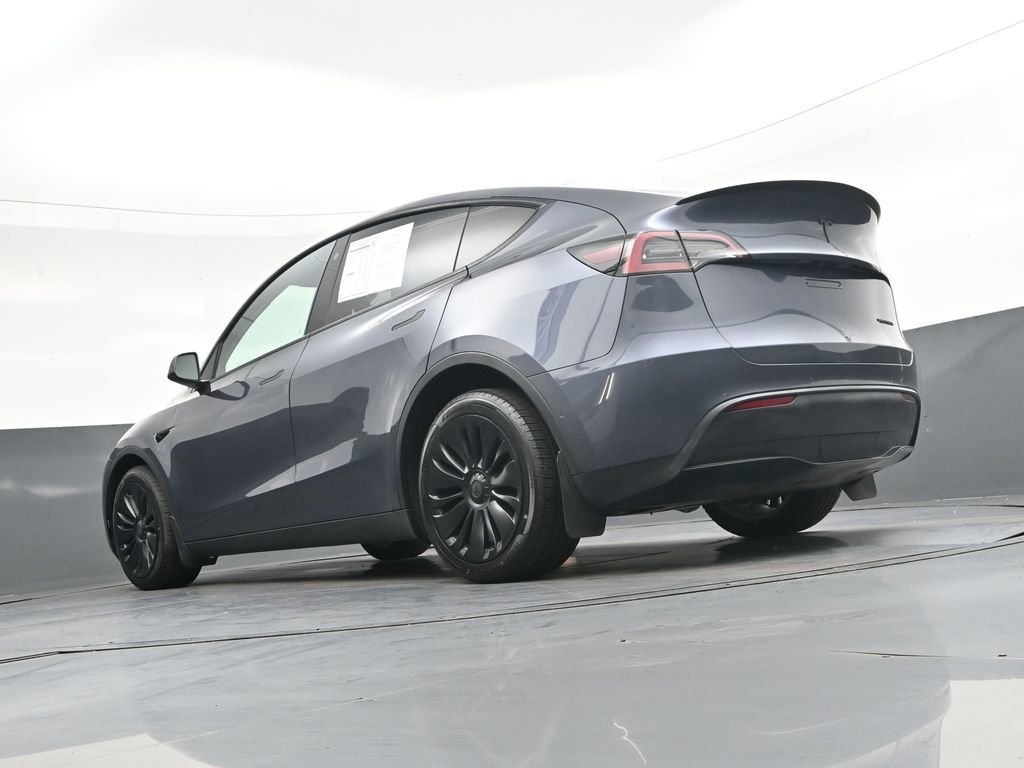 Used 2022  Tesla Long Range image 41