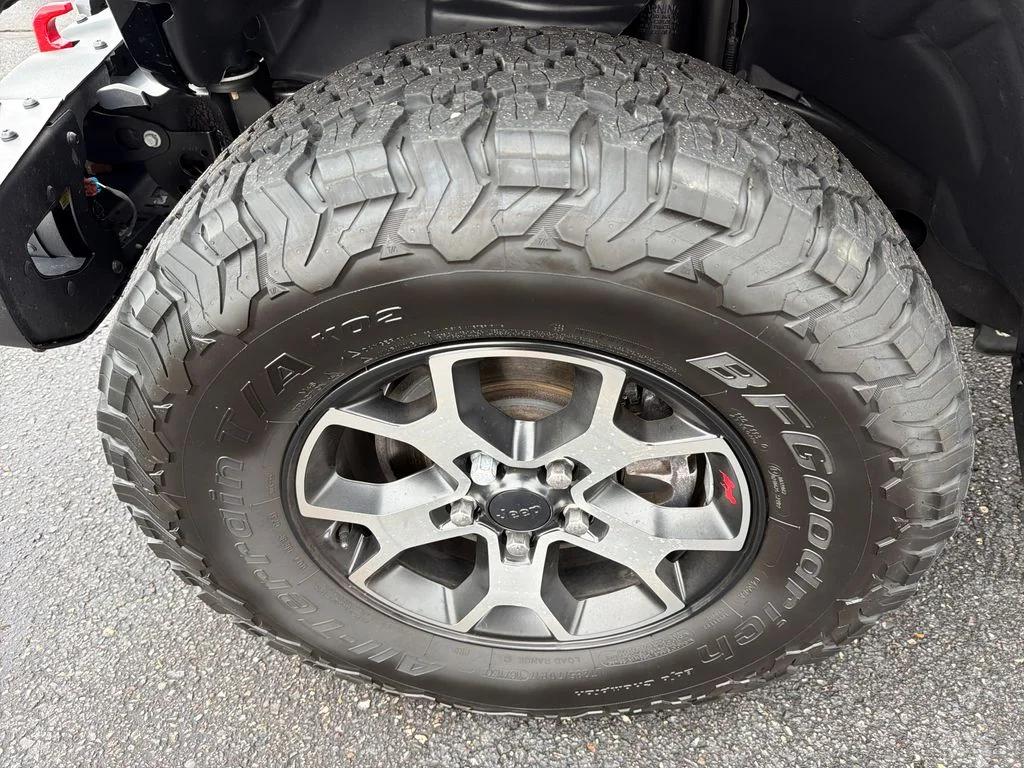 Used 2021 Black Jeep Unlimited Rubicon image 27