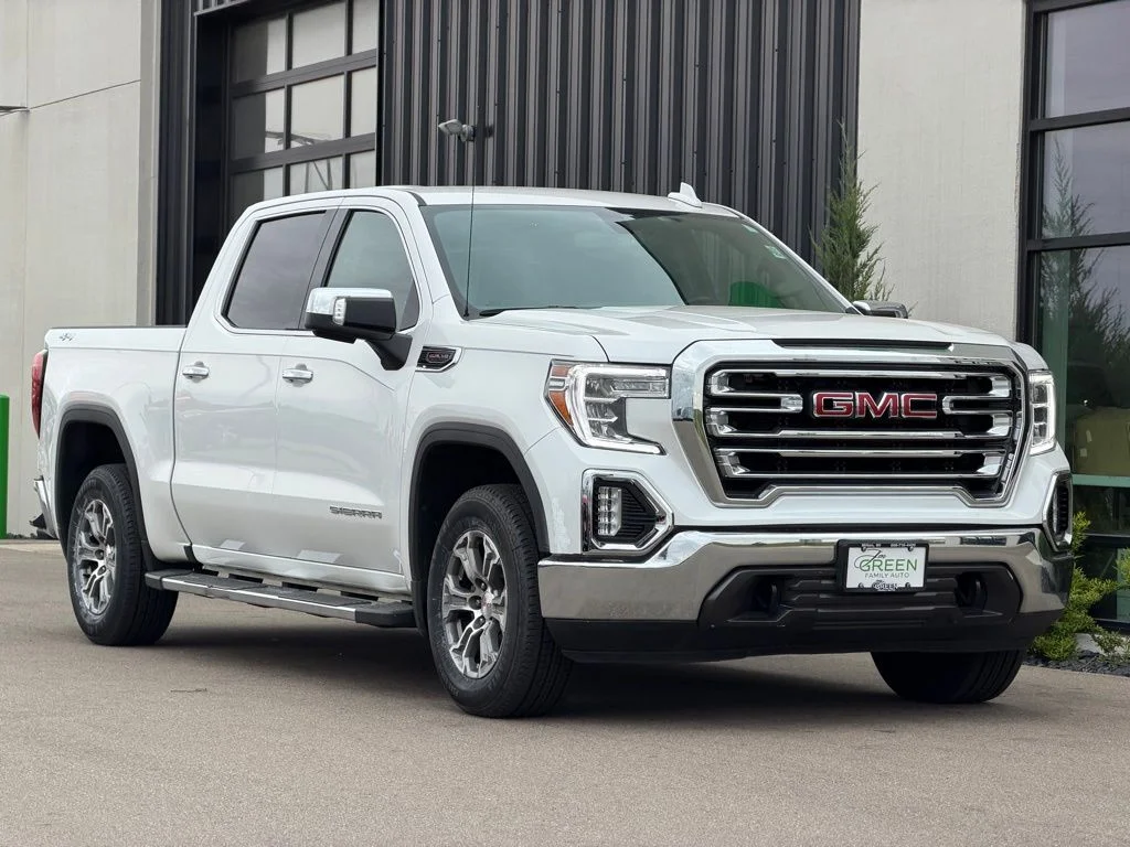 Used 2021 White GMC SLT image 4