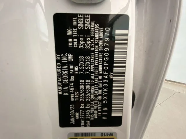 Used 2023 White Kia EX image 27