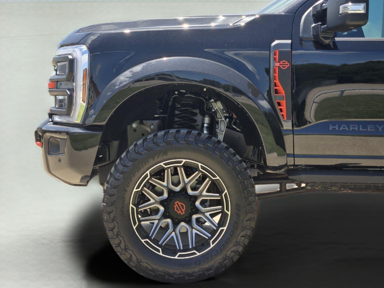 New 2026 Agate Black Metallic Ford F-250® Lariat® image 6