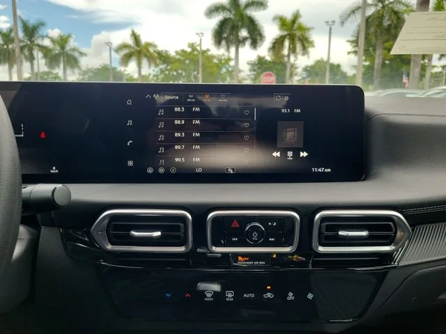 New 2027 Gun Metallic Nissan SV image 20
