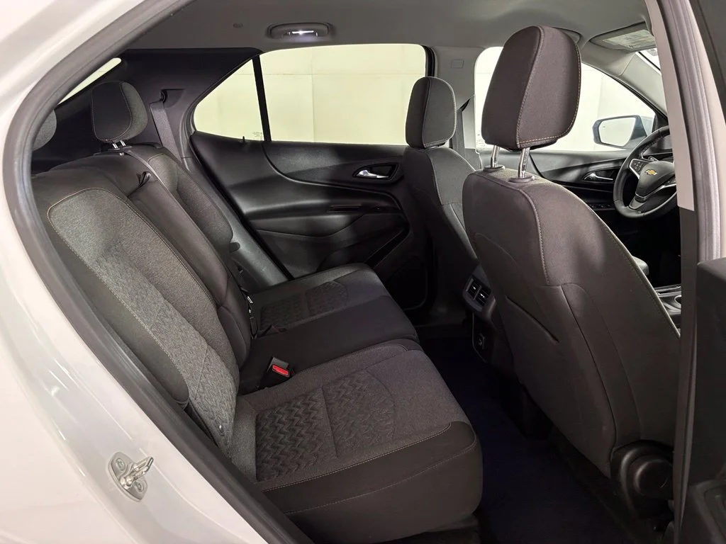 Used 2024 White Chevrolet LT image 40