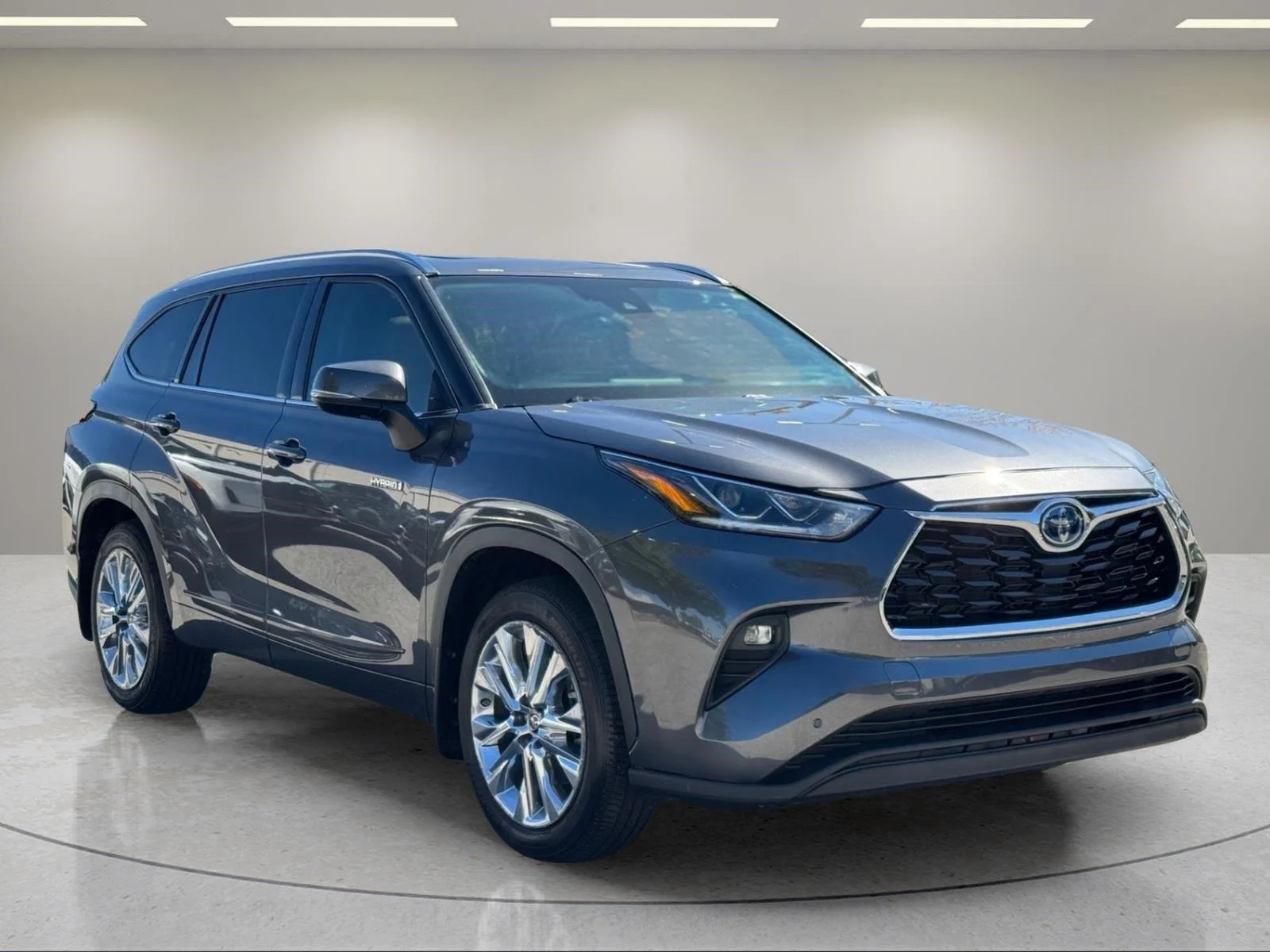 Used 2021 Magnetic Gray Metallic Toyota Hybrid Limited image 7