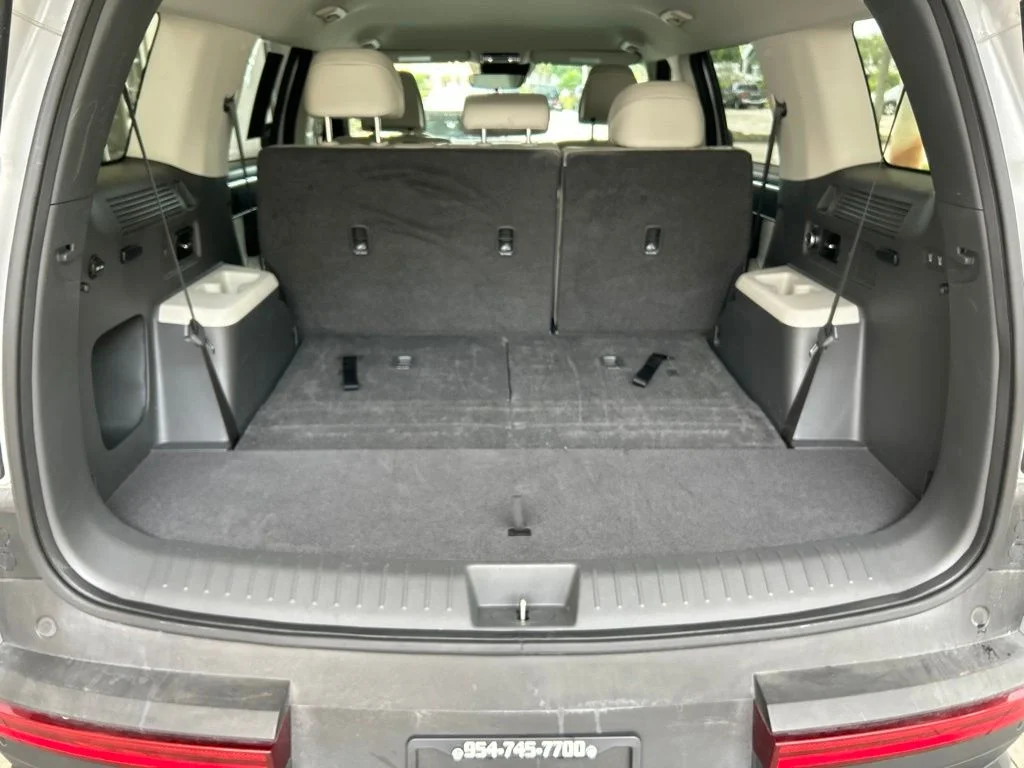 Used 2026 Silver Hyundai SEL image 39