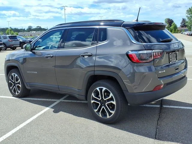 Used 2023 Gray Jeep Limited image 4