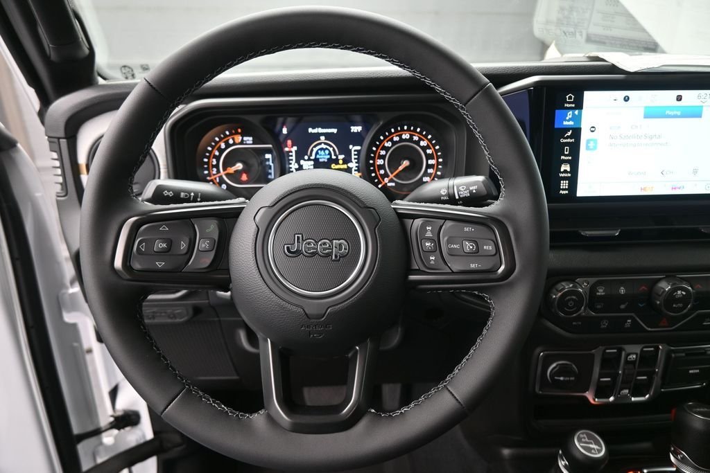 New 2026 Bright White Clear-Coat Exterior Paint Jeep Sport S image 7