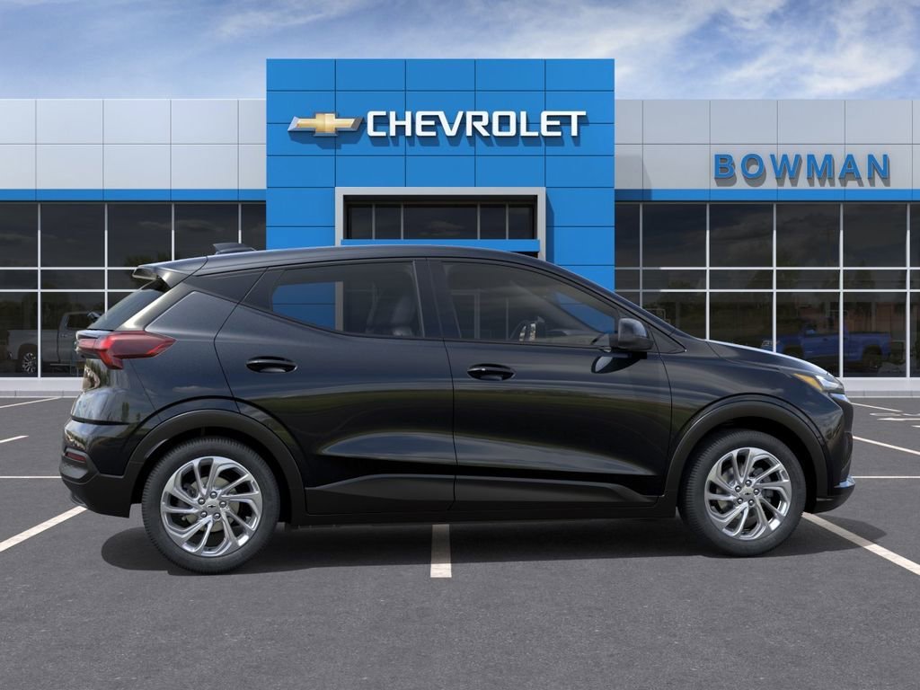 2027 Chevrolet Bolt LT - Photo 6
