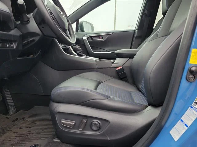 Certified Used 2022 Calvary Blue w/Midnight Black Metallic Roof Toyota XSE image 16
