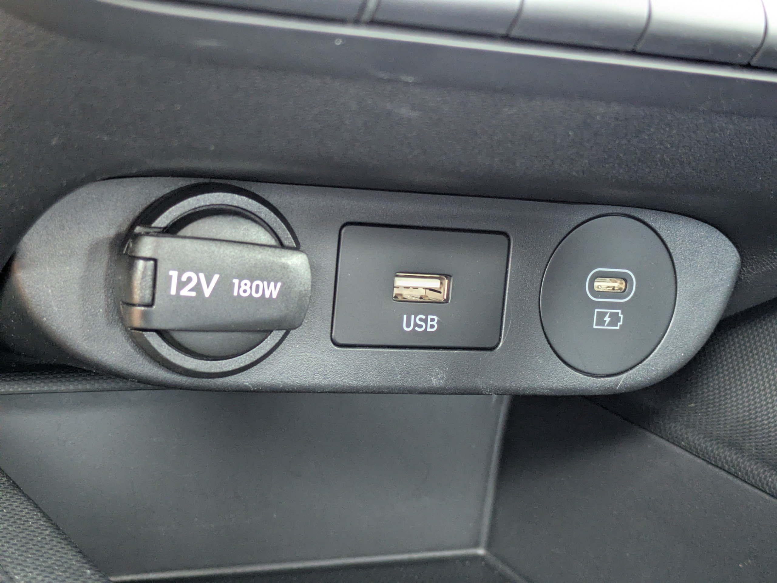 2024 Hyundai Elantra Blue - Photo 20