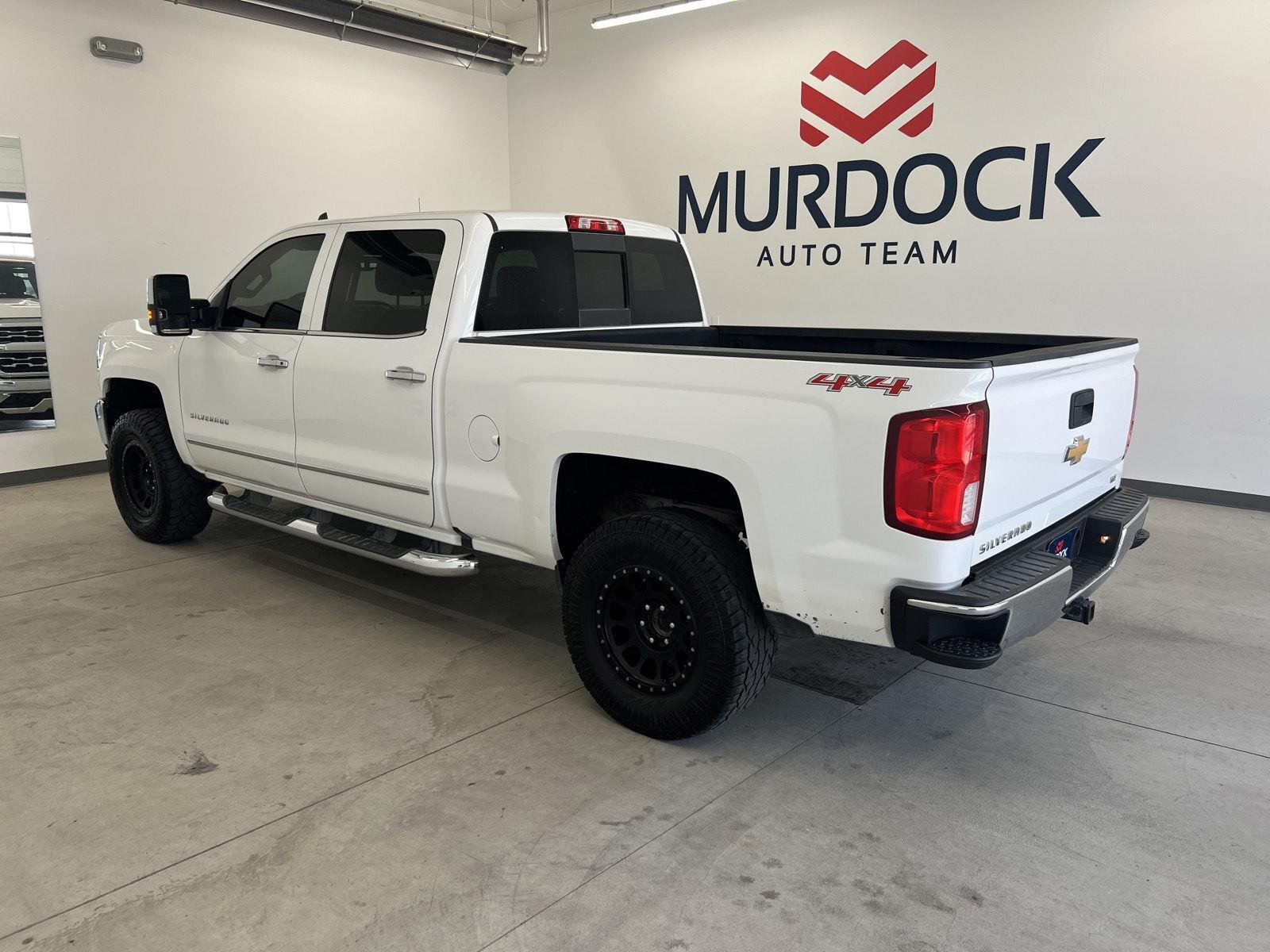 2017 Chevrolet Silverado 1500 LTZ - Photo 9