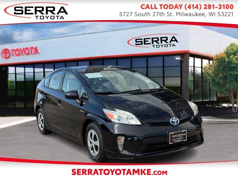 2015 Toyota Prius Three's photo