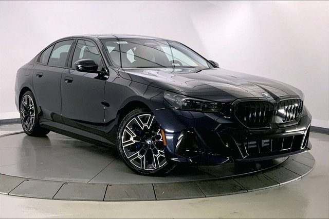 2026 BMW 5 Series 550e xDrive Sedan 
