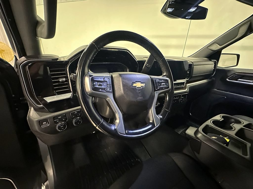 Used 2023 Sterling Gray Metallic Chevrolet LT (2FL) image 26