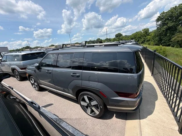 New 2026 Ecotronic Gray Hyundai Limited image 2